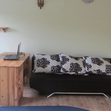 Spacious Holiday Home In Stara Kamienica With Pond Exterior foto