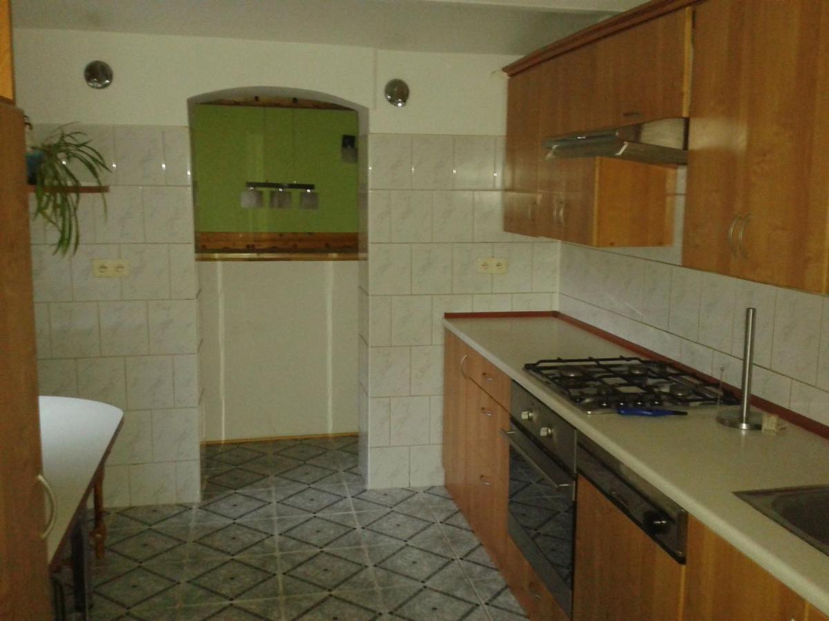 Spacious Holiday Home In Stara Kamienica With Pond Exterior foto